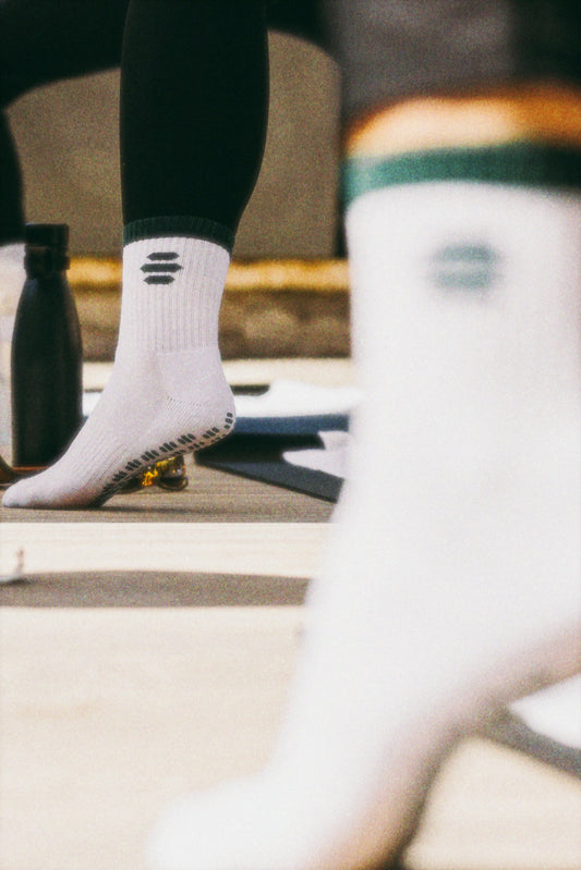 LERZ Grip Socks – Calze Pilates Antiscivolo Bianche & Dark Green